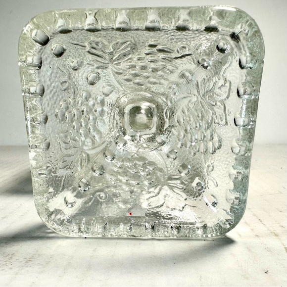 Indiana Glass Clear Raised Harvest Grape Design Square Pedestal Candy Dish - Picture 10 of 12